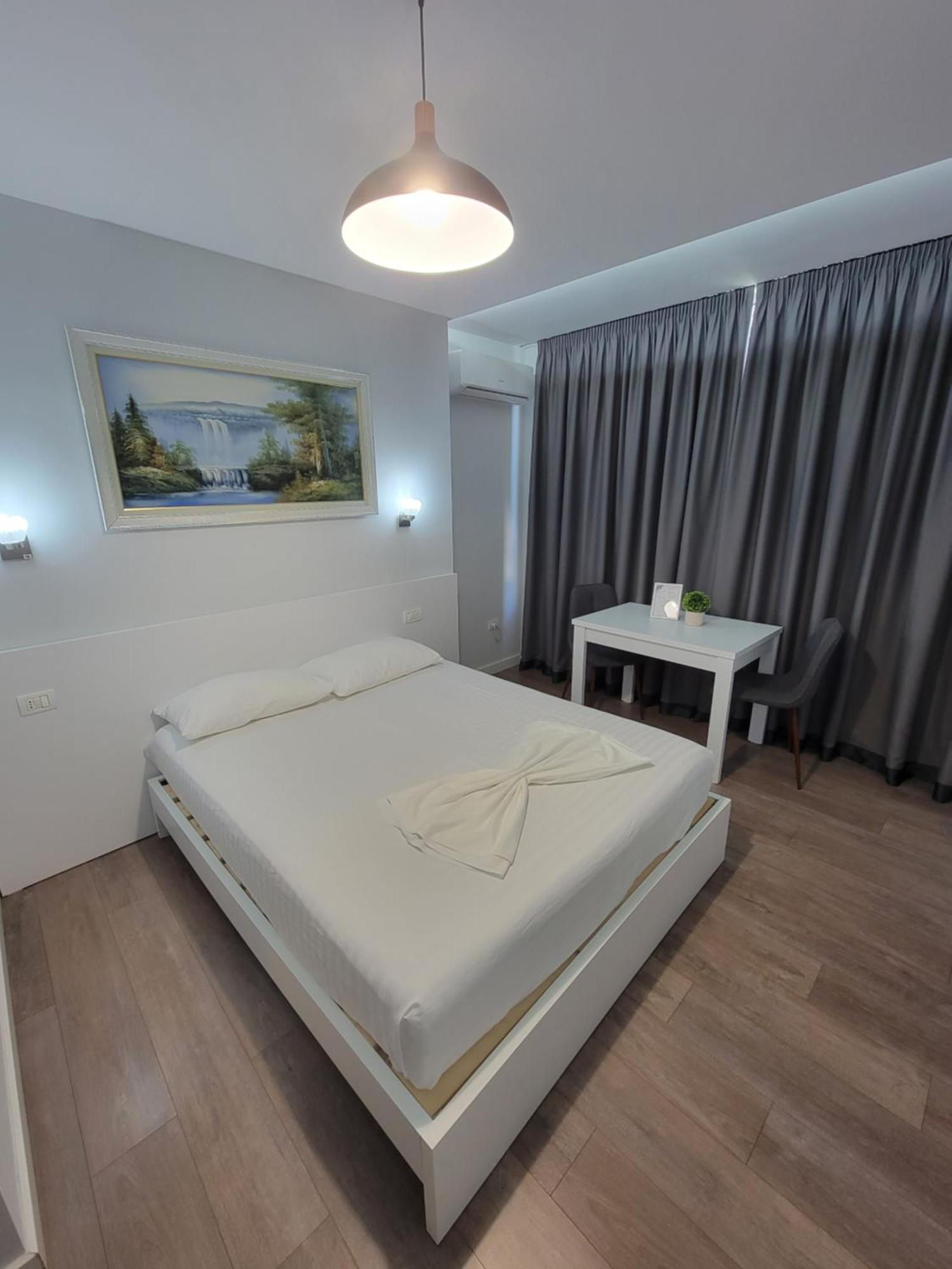 Nuestra Casa Hotel Tirana Eksteriør billede